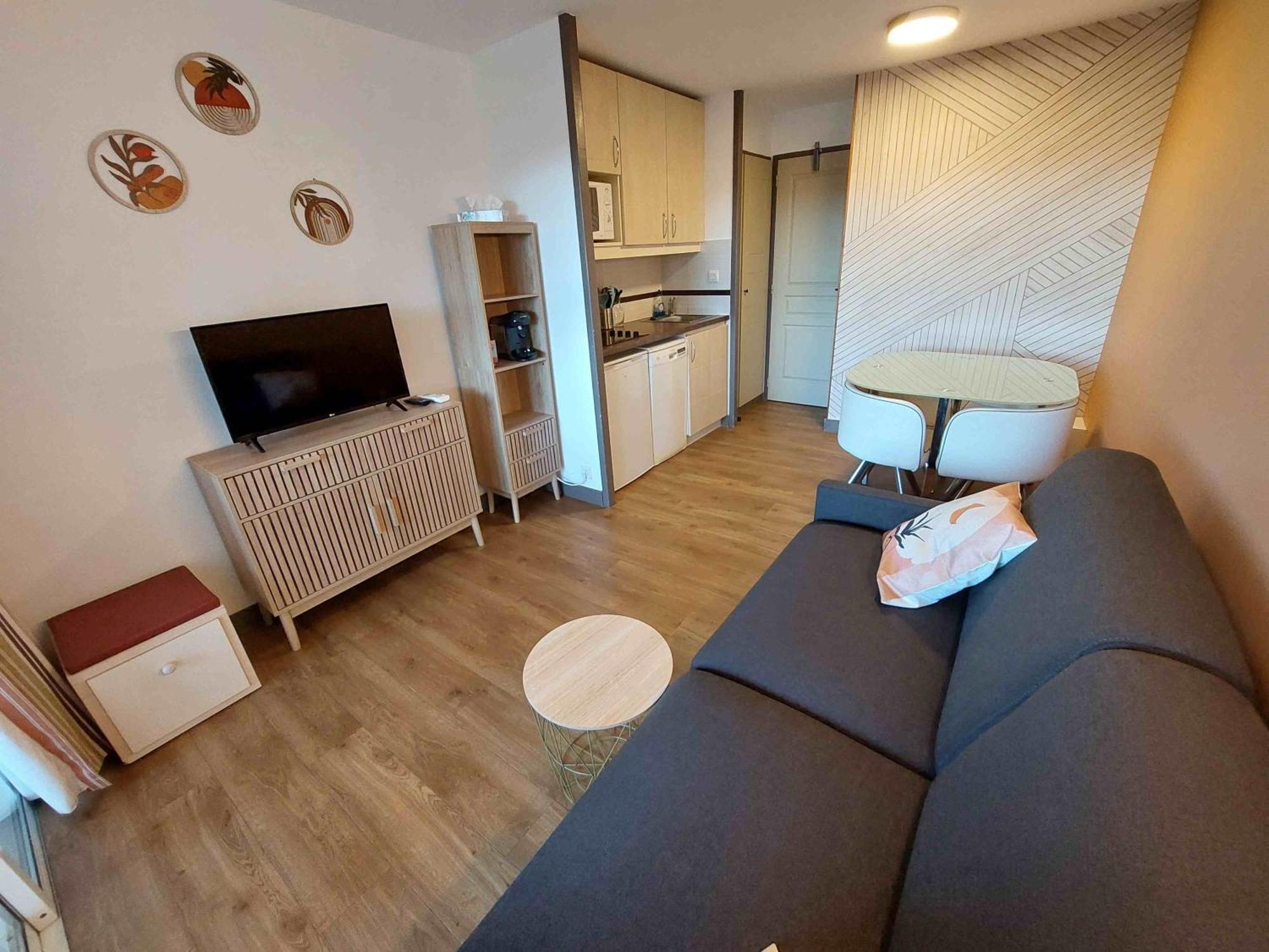 Cap Esterel Appartement Climatise Dans Le Centre Du Village Vacances Drammont Exterior photo